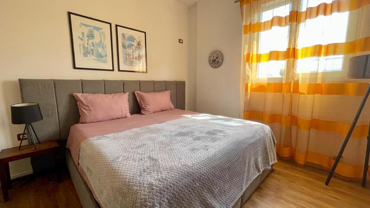 Bazaar Sun Rays Apartament Tirana